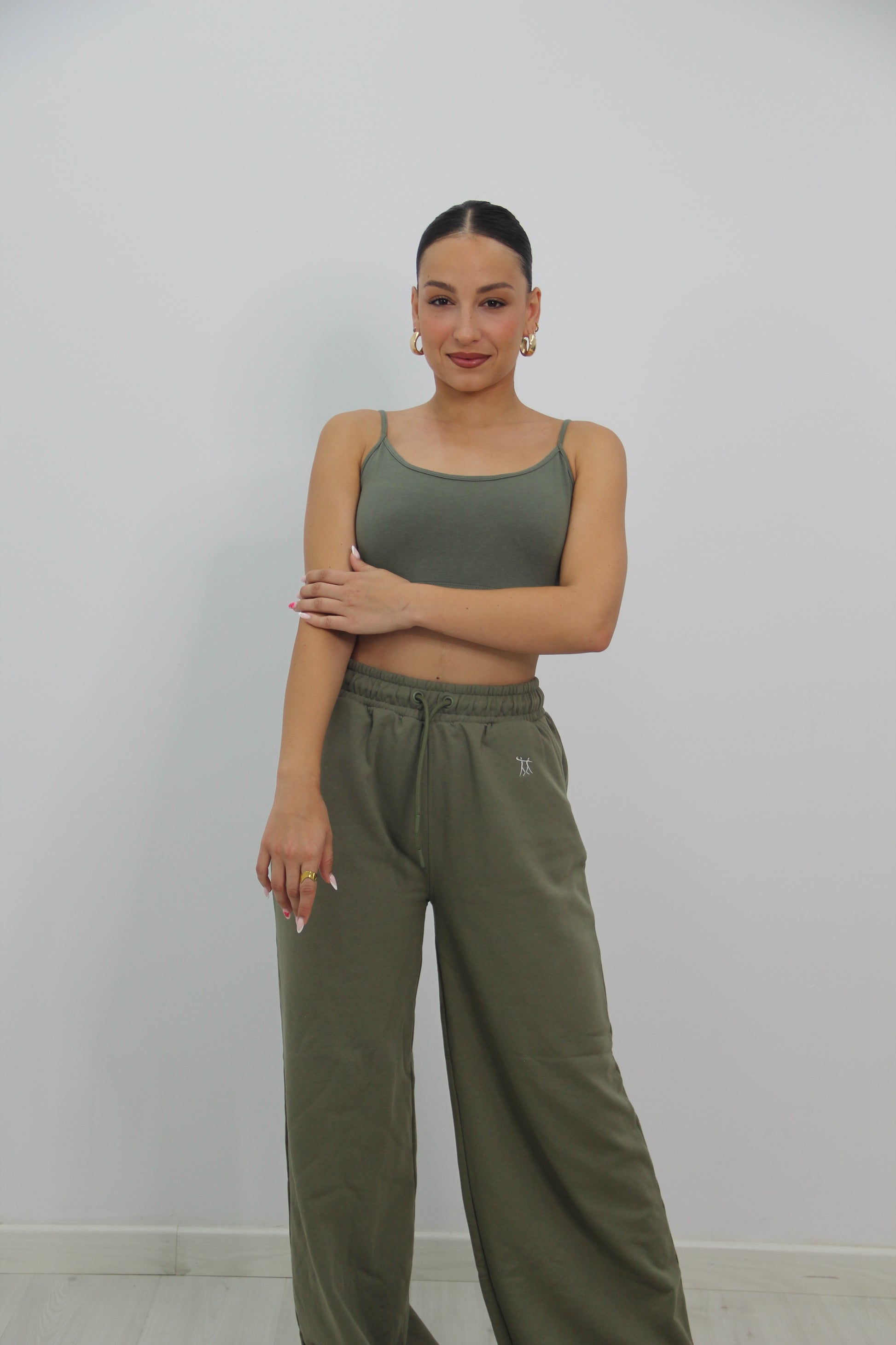 Vista completa y lejana del conjunto urbano verde de Rittmo, outfit para bailar