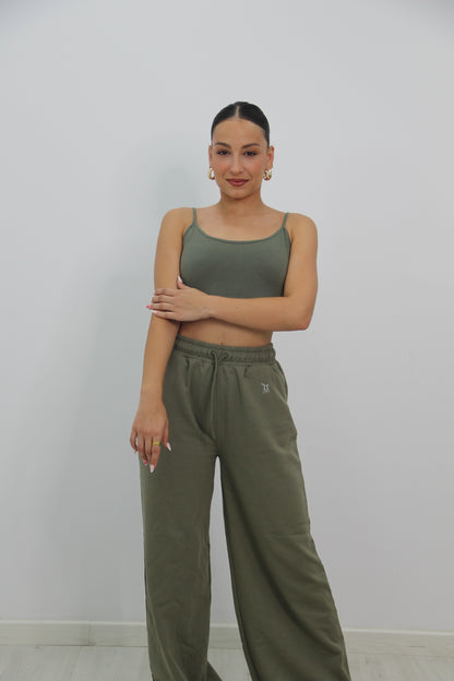 Vista completa y lejana del conjunto urbano verde de Rittmo, outfit para bailar